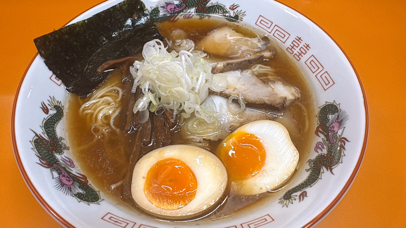 太陽食堂の味玉中華そば+焼きめし(並)