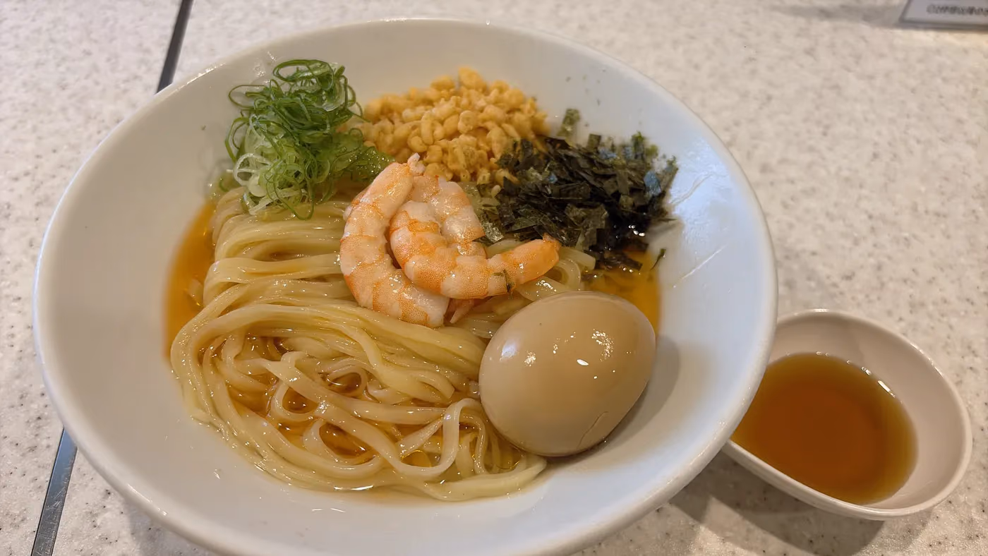 らぅめん考房 ありがた屋 冷製えび出汁昆布水和えめん