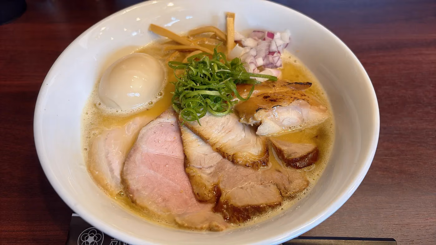 麺乃はる 特製鶏白湯らーめん