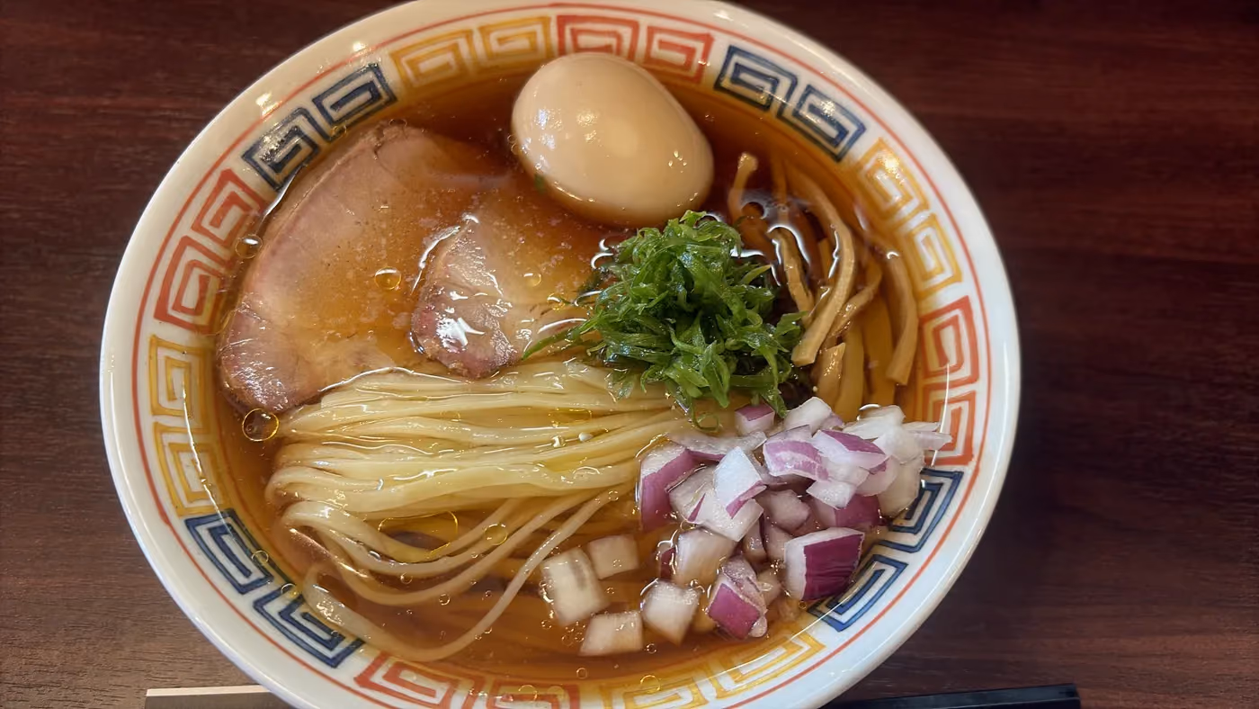 麺乃はる 冷たい醤油そば(味玉)